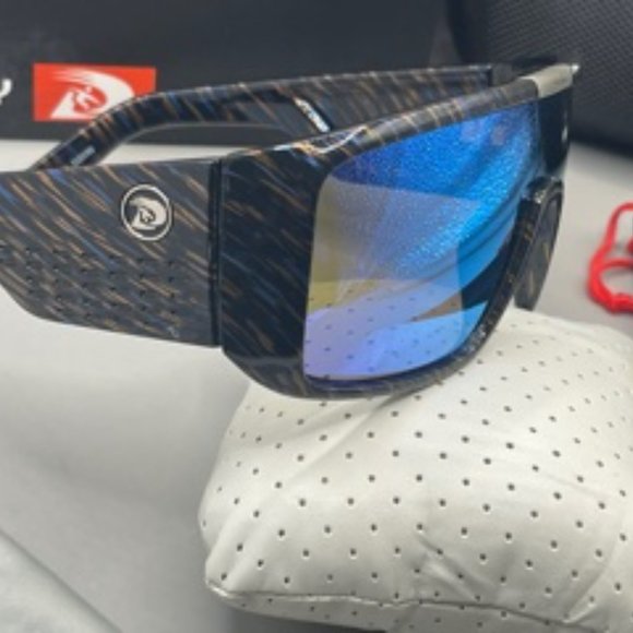 THREE Pairs New Premium Brand Sunglasses Set - Picture 4 of 14